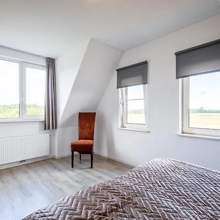 Dom wakacyjny Stylish Texel Escape With *