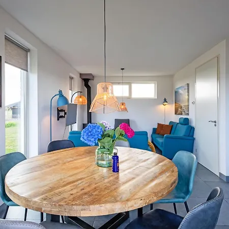 Stylish Texel Escape With Σπίτι διακοπών Den Burg
