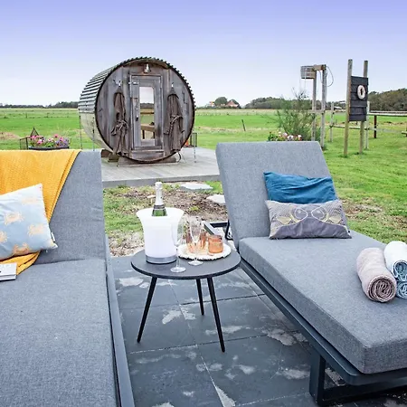 Stylish Texel Escape With *